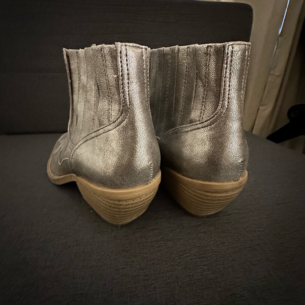 Women’s Silver Western Ankle Boots - Picture 2 of 4